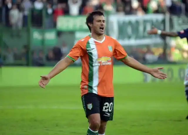 Banfield declaró intransferible a Darío Cvitanich