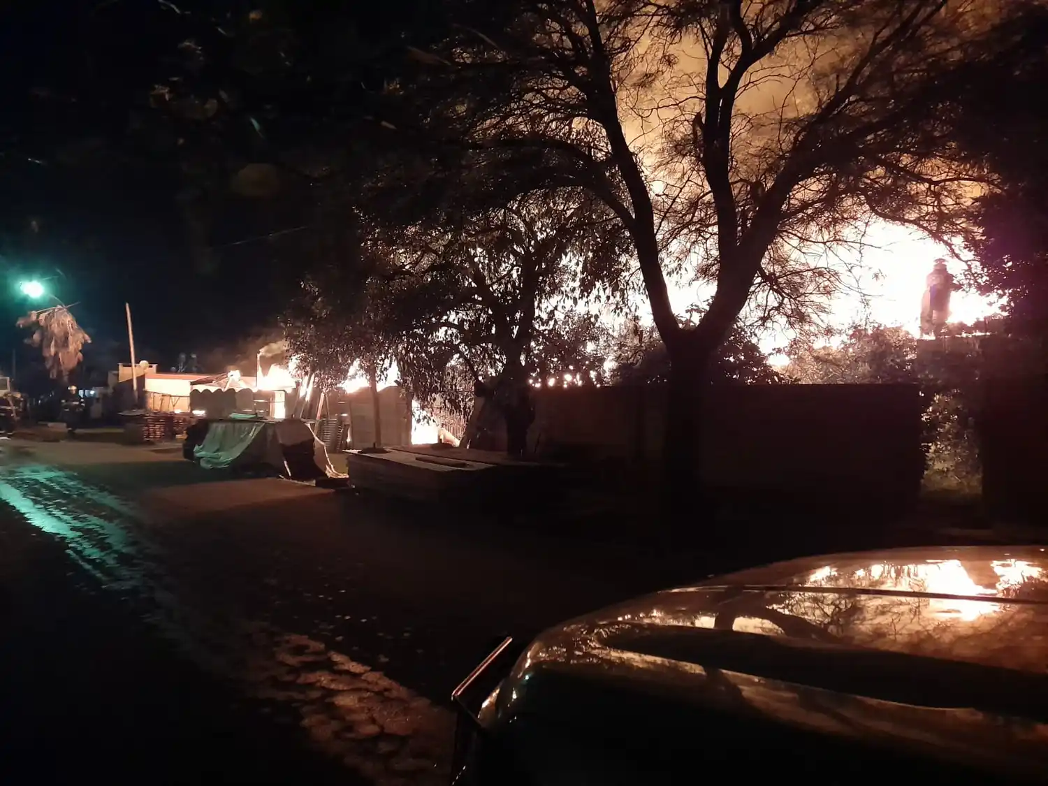 Incendio aserradero barbos santa lucía