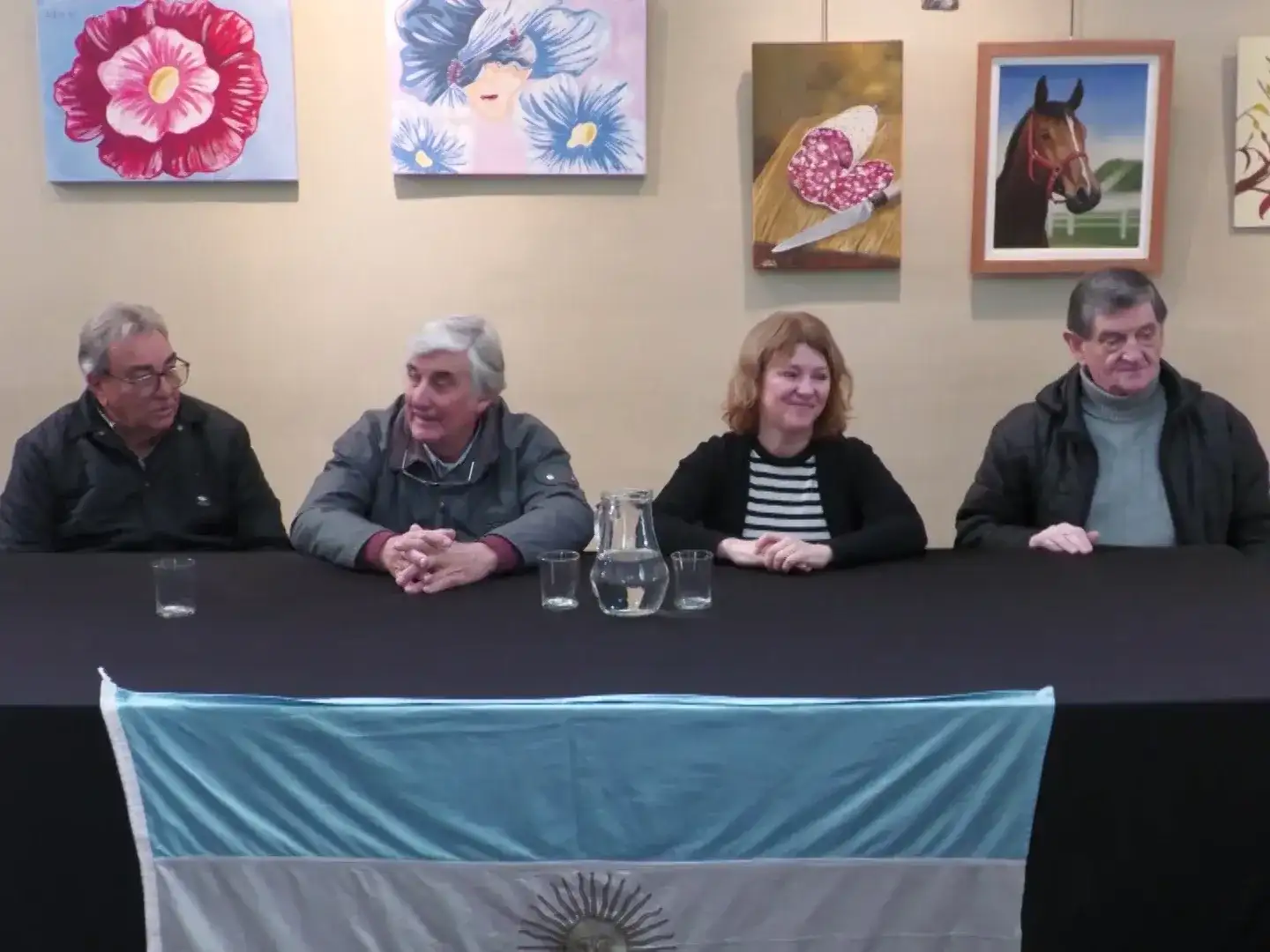 Los organizadores señalaron que el objetivo es mantener una propuesta que combine folklore, tango y música popular, con la presencia de artistas locales y agrupaciones representativas de la ciudad.