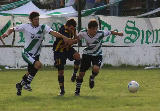 El puntero visita al último del torneo