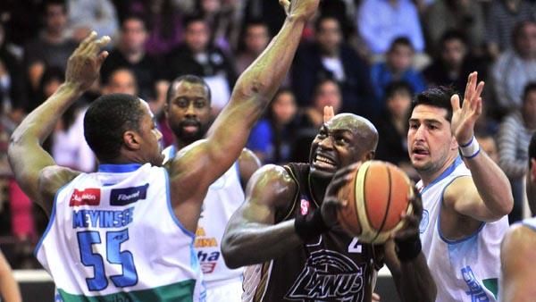 Básquet: Lanús va por el milagro ante un Regatas que acaricia el título