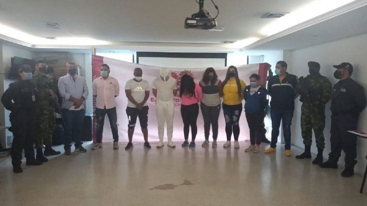 Cae banda de LOS CIRUJANOS: usaban mujeres para traficar con cocaína líquida en prótesis mamarias