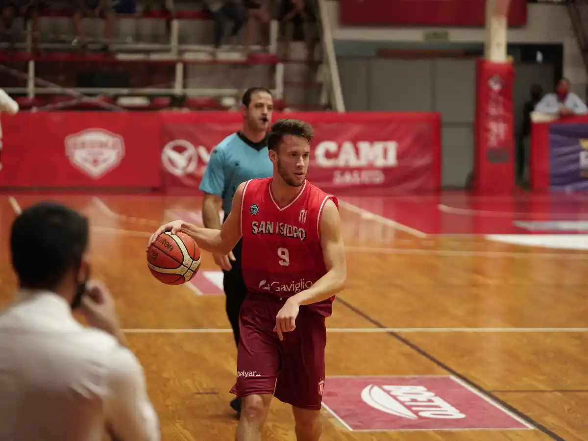 “Queremos apuntar hacia adelante”