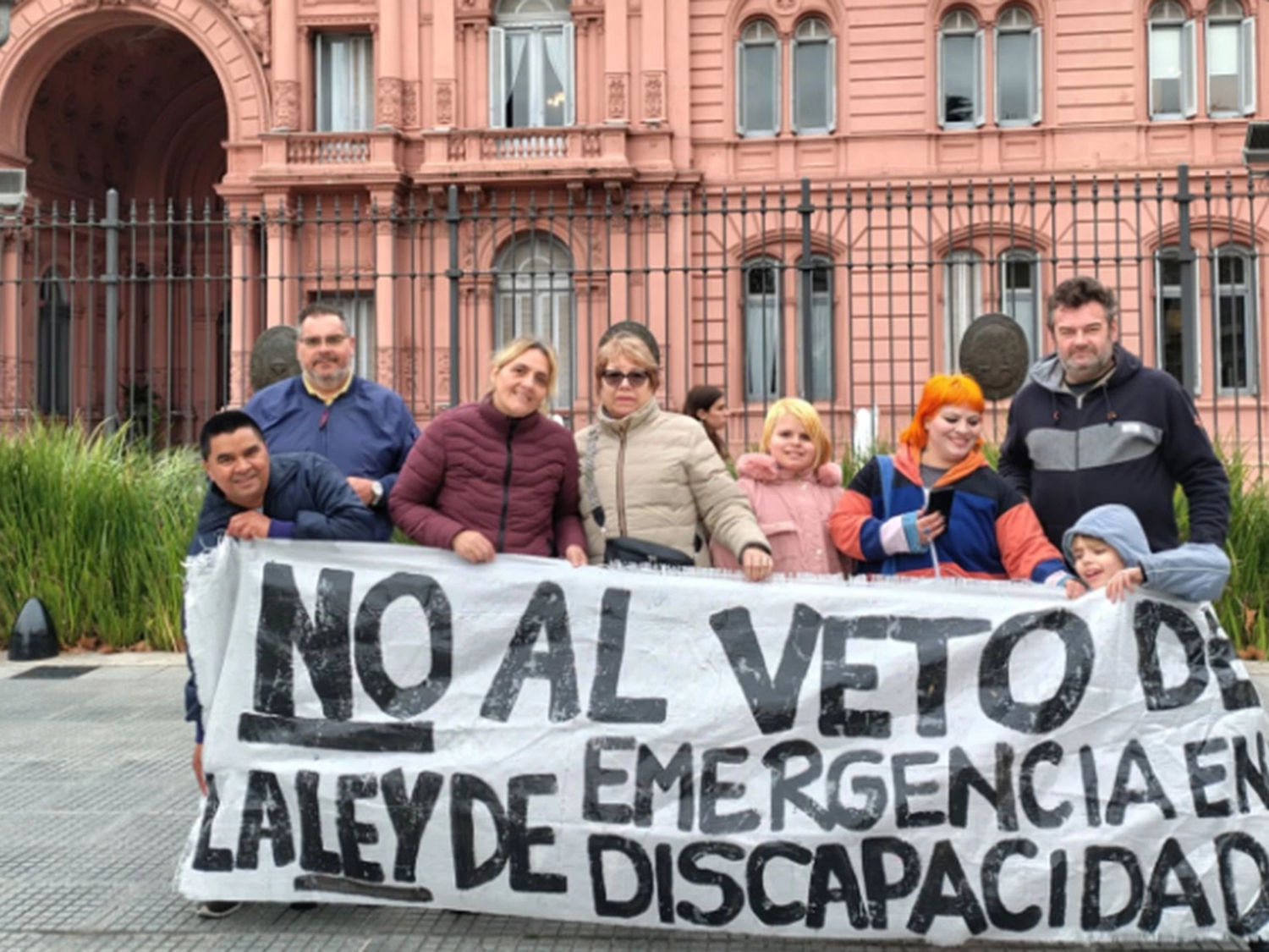 Caminaron 400 km por la discapacidad y entregaron los petitorios de Entre Ríos: Gualeguaychú participó con un documento
