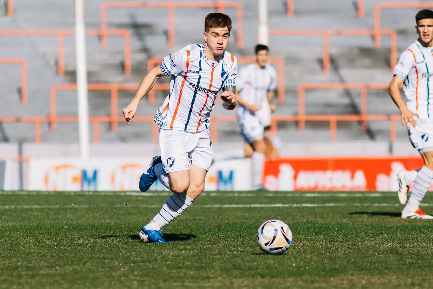 Con menos descanso, Alvarado afronta otro desafío clave