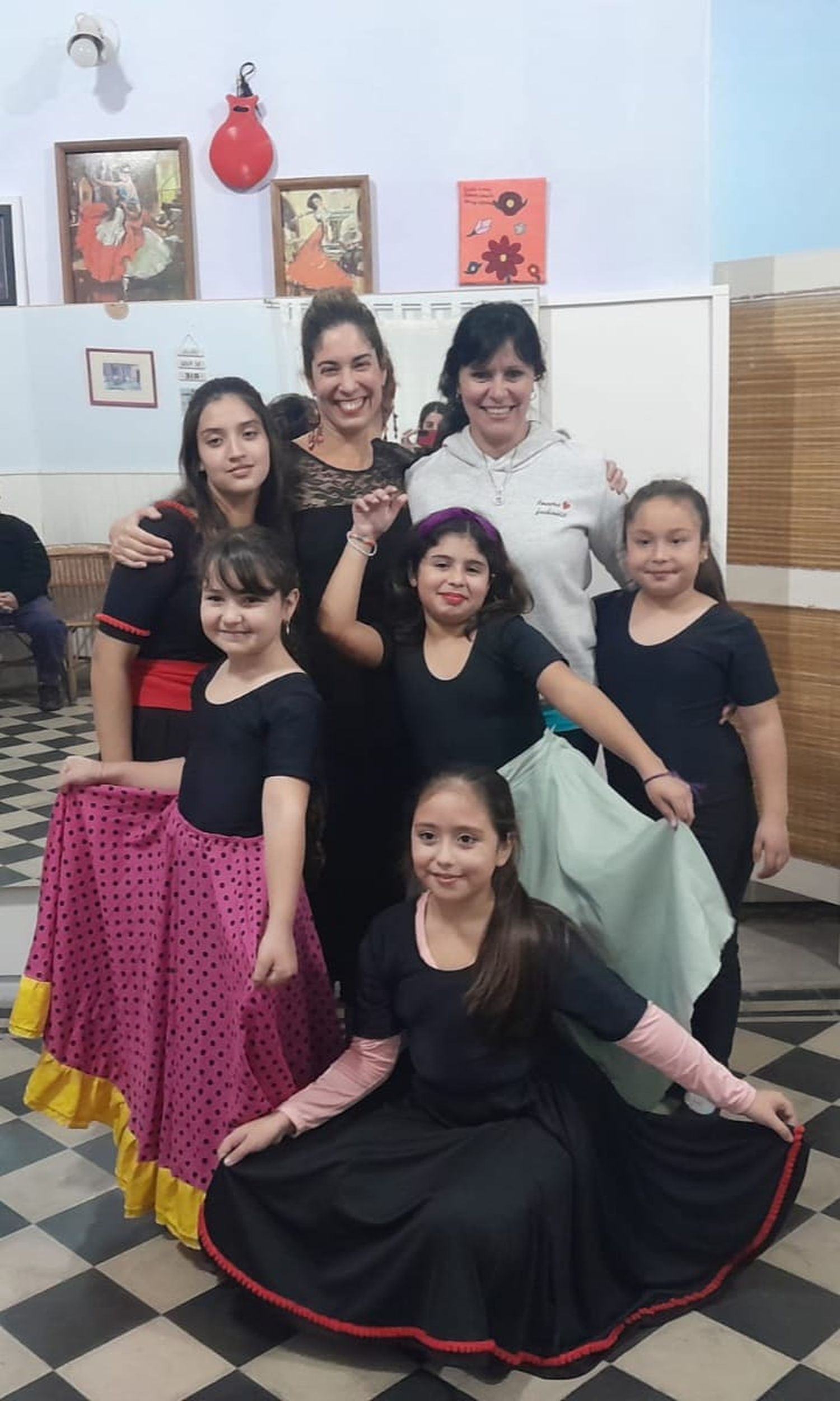 “Alma Calé”, una escuela integral de danzas
