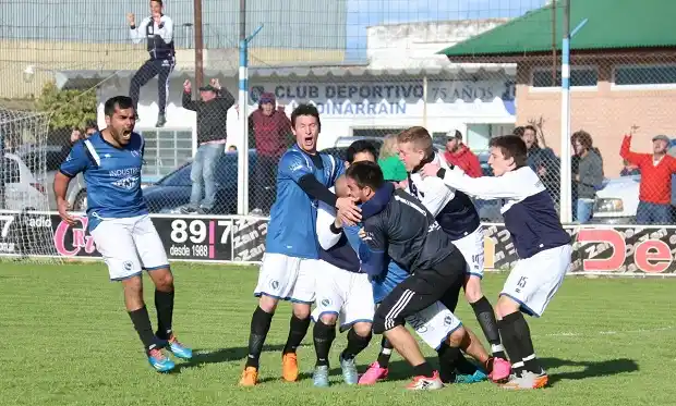 Deportivo ganó el clásico y sueña con el campeonato