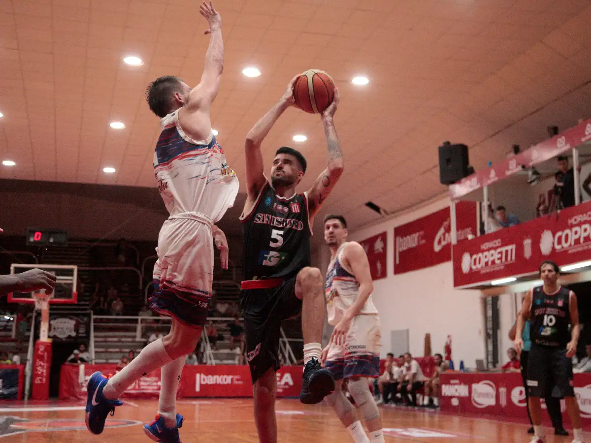 Defendió duro y festejó con su gente