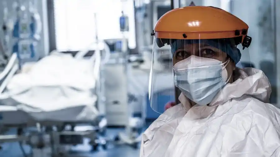 Reportaron nuevamente más de 100 mil nuevos contagios