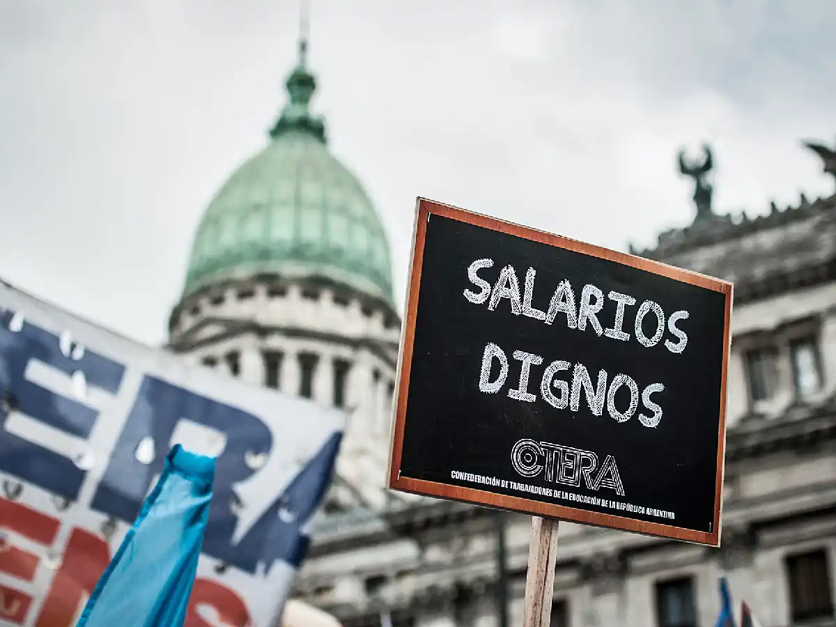 El 60% de los habitantes ganaban hasta $25.000 en el tercer trimestre, informó el indec