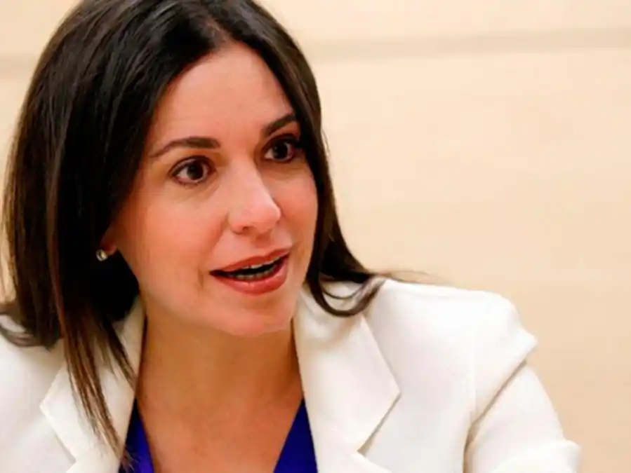 POR LA FUERZA: único mecanismo para salir del régimen, María Corina Machado responde a Abrams