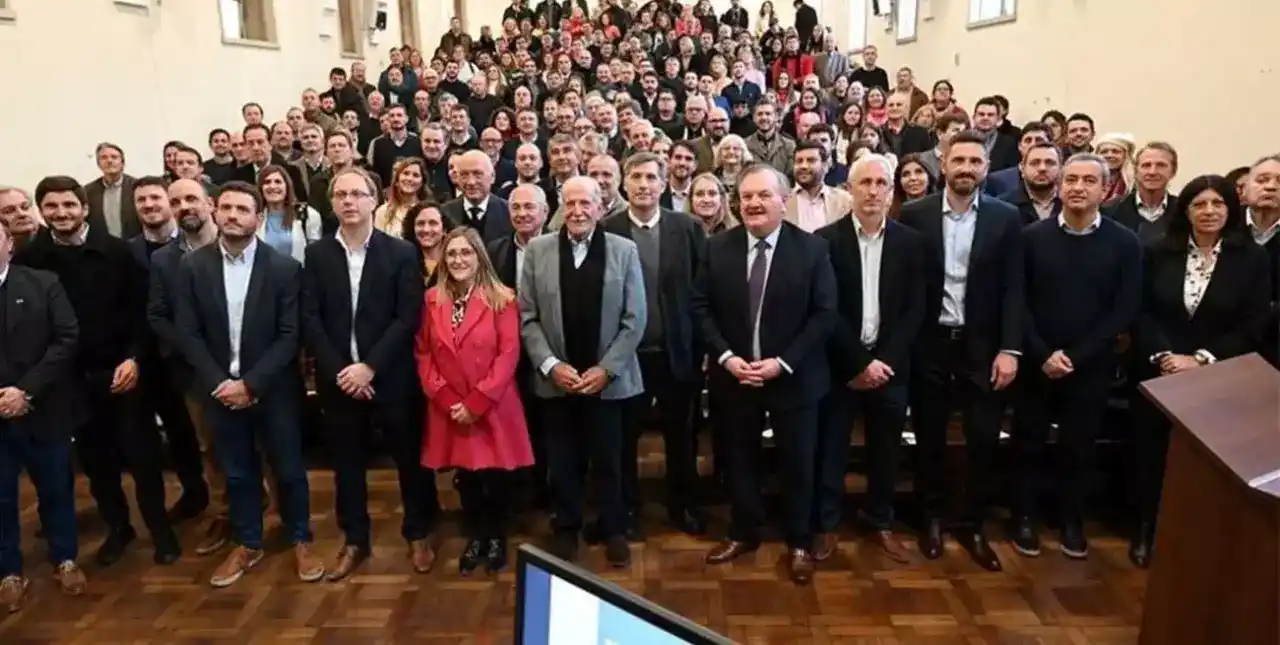 Sectores de la oposición ensayan una “contrafoto” este viernes en Rosario