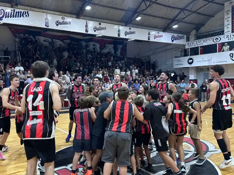 Central derrotó a Pico FC y quedó a un punto del líder Provincial de Rosario