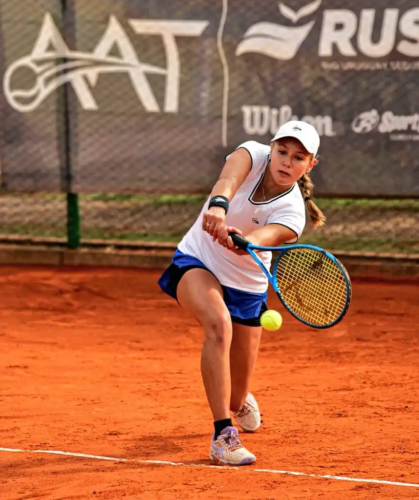 Larraya Guidi va por el título en la altura