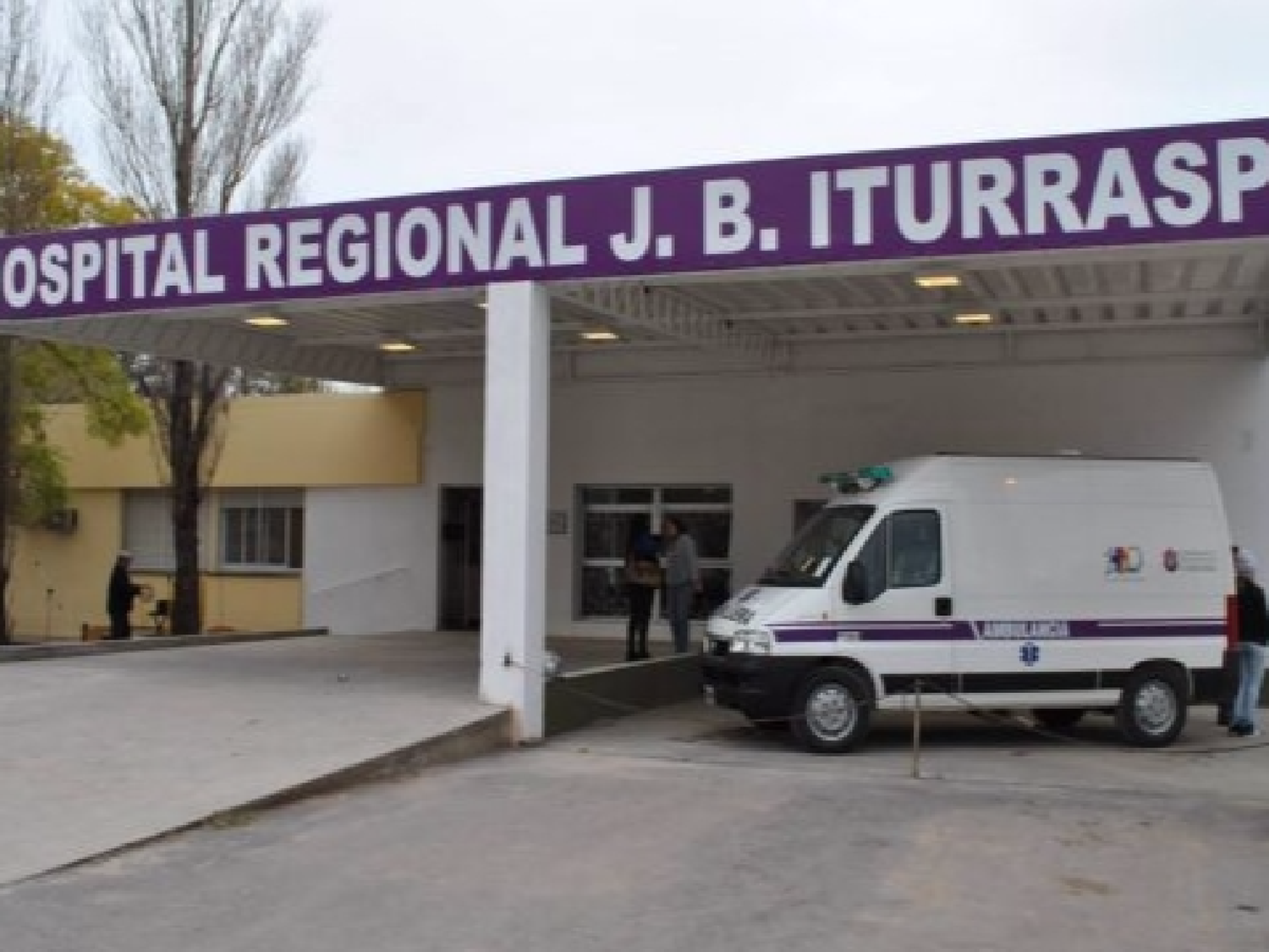 Roban en un campo y hieren a padre e hijo con arma de fuego