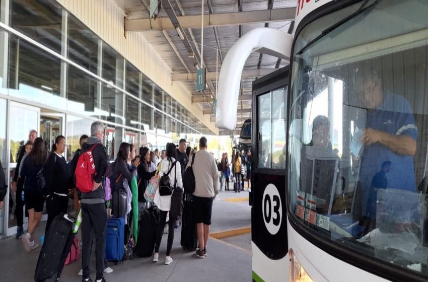Además indicaron la necesidad de la extensión de ciertos fin de semanas como "ayuda para distribuir mejor el turismo".