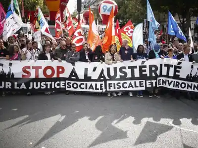 Masivas manifestaciones en las calles de Francia para rechazar la política de ajuste