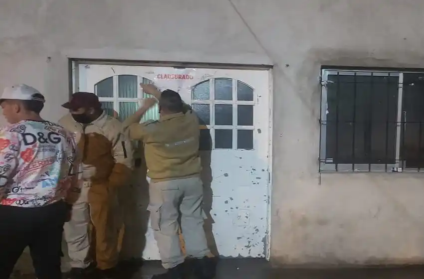 Desarticularon una fiesta clandestina en un club de zona sur a la que concurrieron más de 350 personas