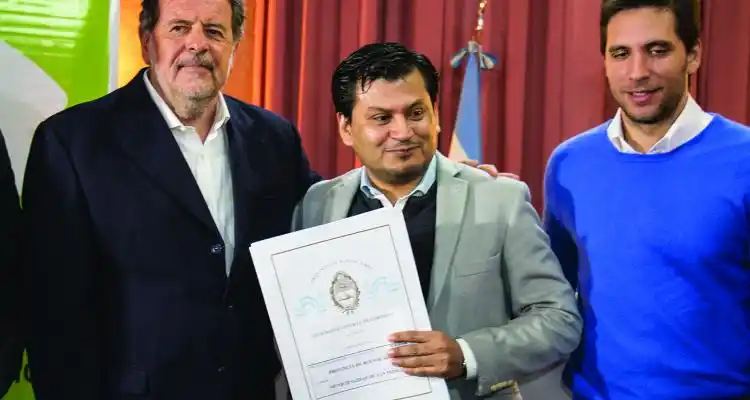 Escrituras en mano para recuperar espacios públicos