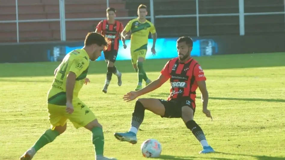 Aldosivi cayó ante Patronato en condición de visitante. 