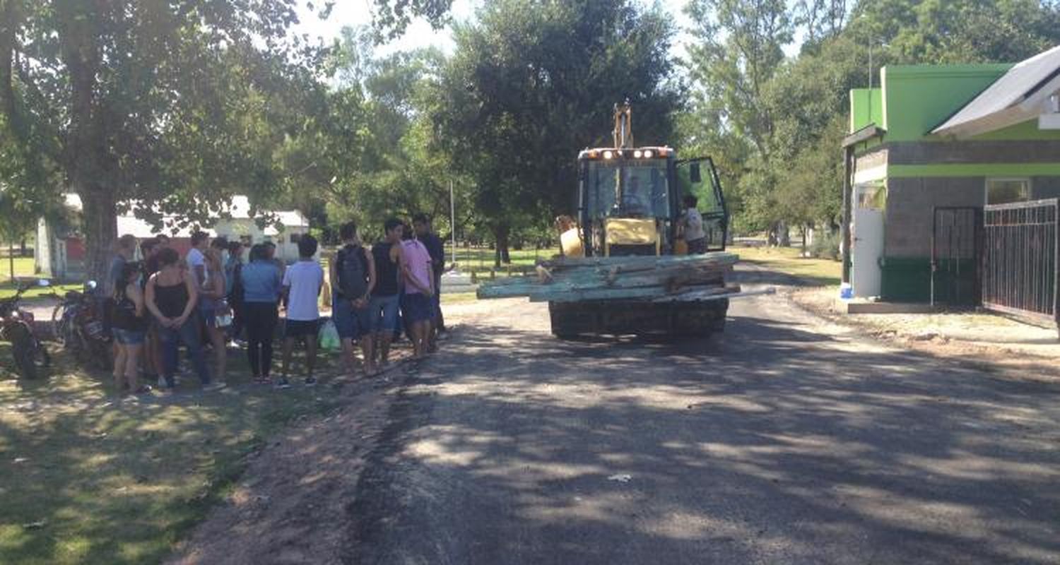 Con el Balneario abierto, siguen las tareas de reacondicionamiento
