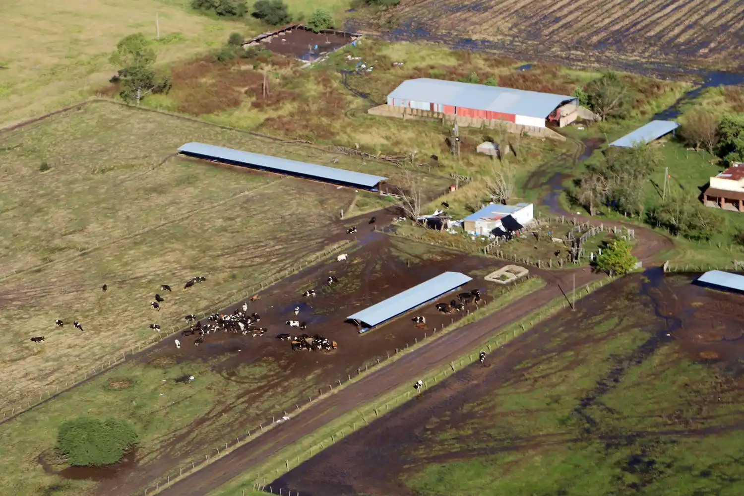 Nación trabaja para realizar obras de canalización