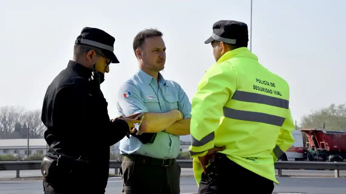 El ministro de Obras Públicas de la Provincia también se refirió a las reuniones que se desarrollaron, en Buenos Aires, con funcionarios del gobierno nacional en reclamo por obras públicas para la provincia.