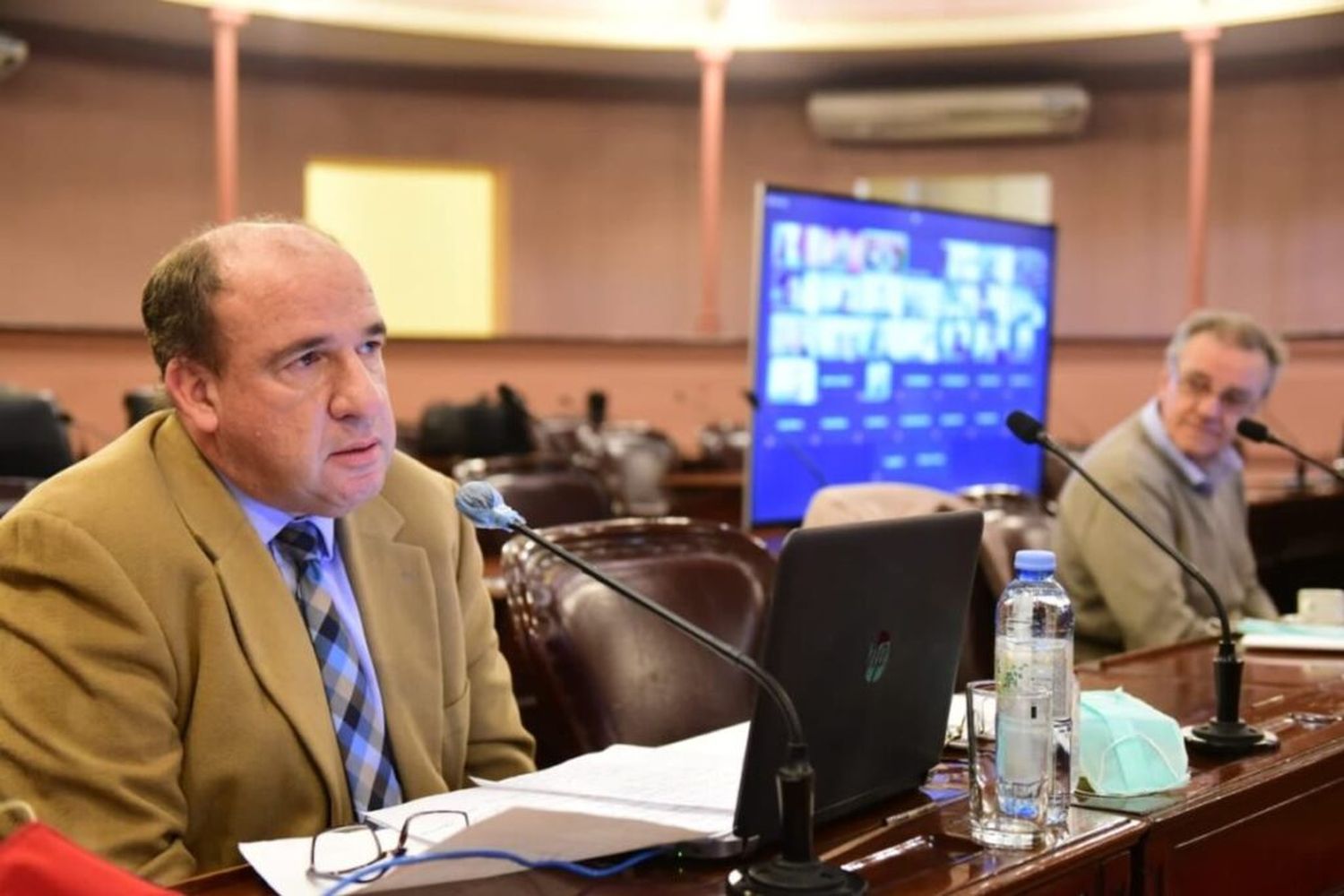 Piden a Bordet que informe por qué la luz en los últimos seis meses aumentó un 77,03 % en su cargo fijo