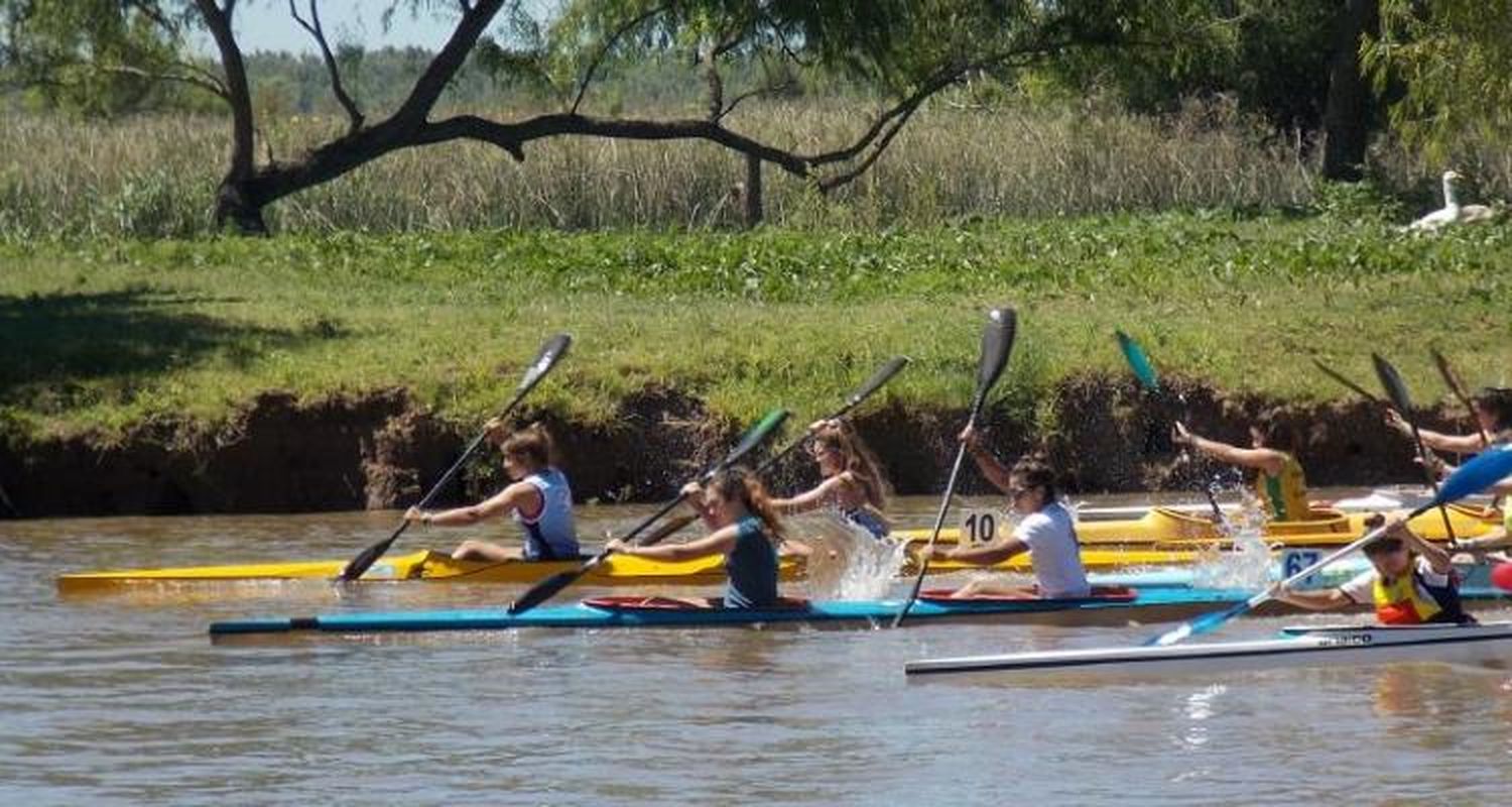 Se disputó con éxito la Regata de la Soberanía