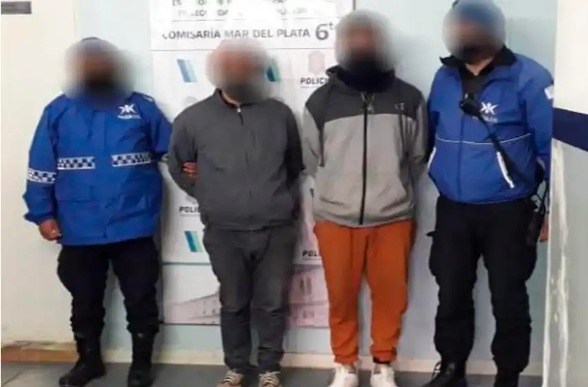 Los atrapan cuando se enganchaban de la luz: uno tenía tobillera por arresto