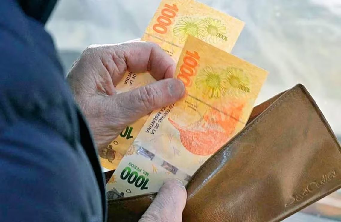 Los salarios siguen en alza.