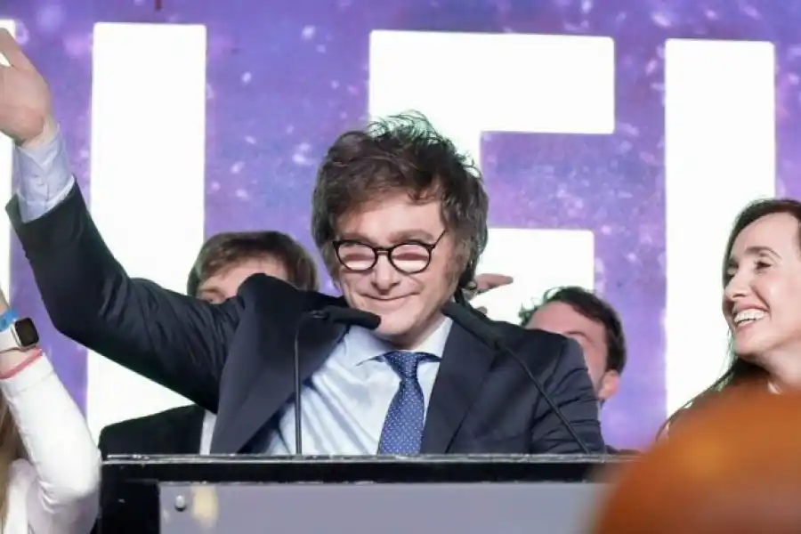 Milei: "Hoy nos pusimos de pie para decirle basta al modelo de la decadencia"