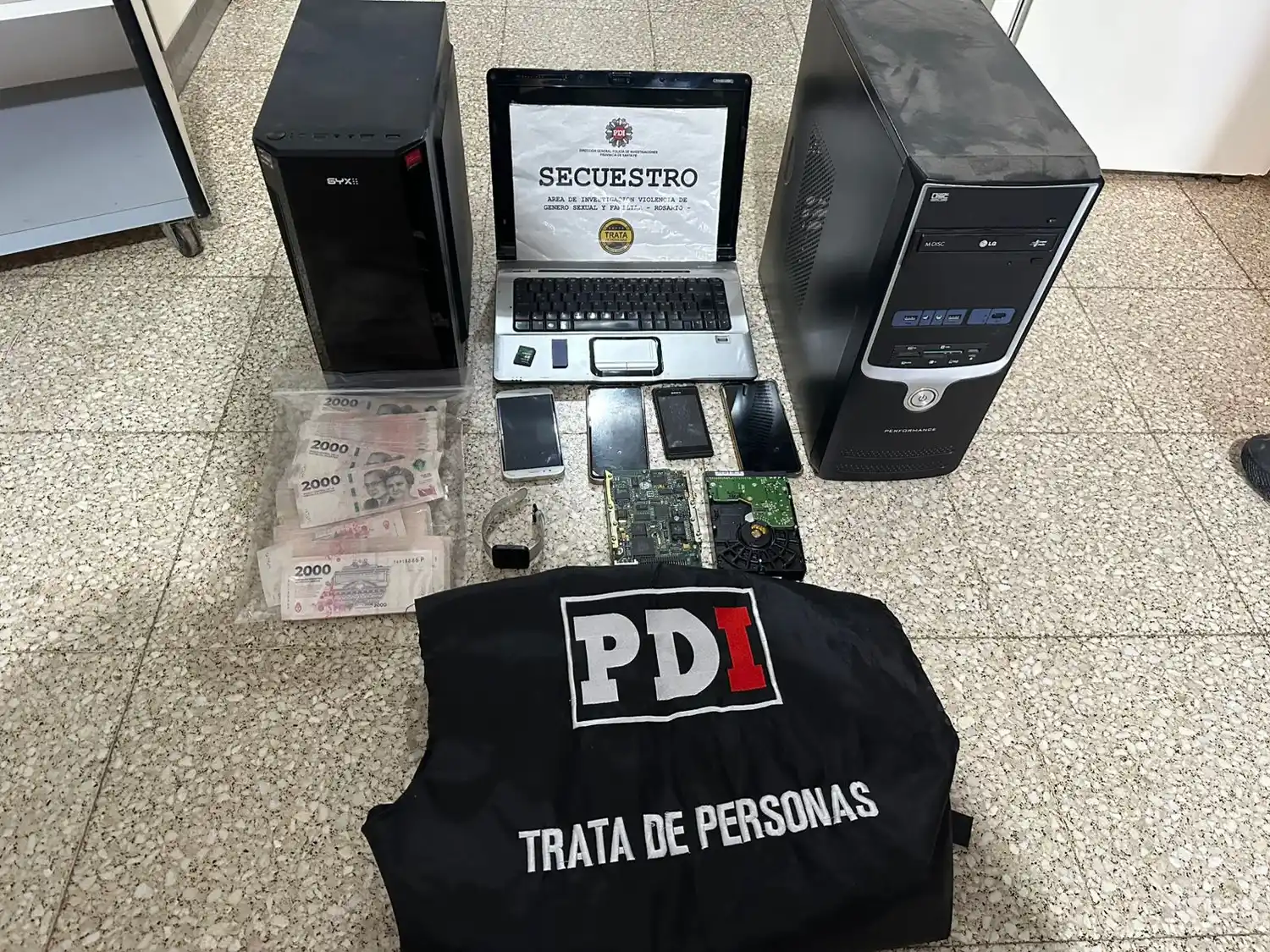 Cuatro detenidos por tenencia y distribución de material de abuso sexual infantil en Rosario y la región