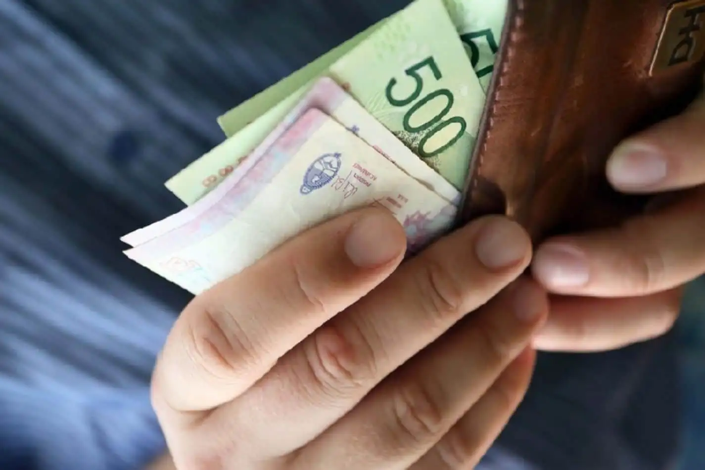 Se inicia el cronograma de pago de sueldos y aguinaldos a activos y pasivos de la administración pública