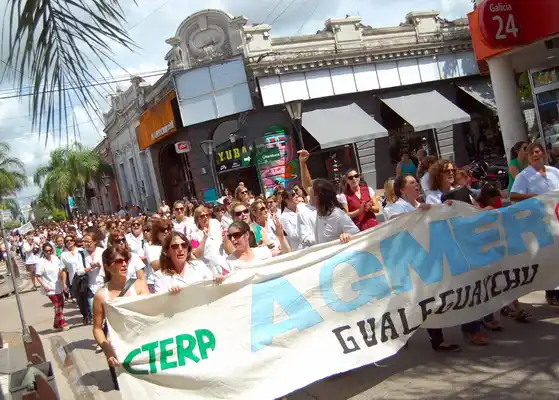 Asume la nueva Comisión Directiva Central de AGMER 