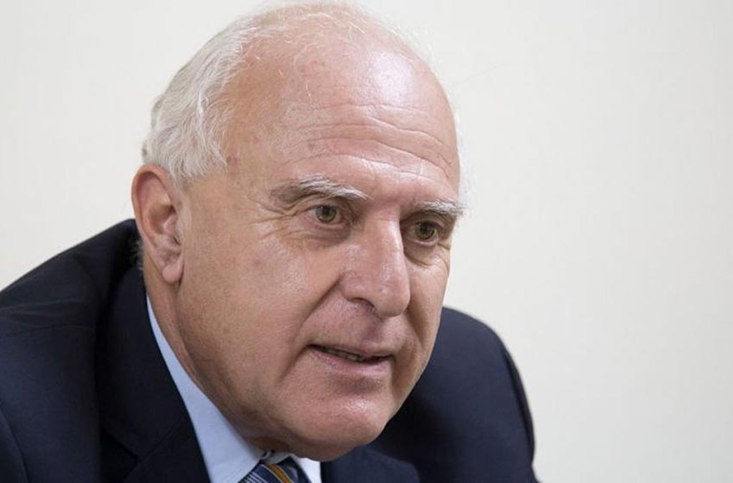 Lifschitz: «Necesitamos definir una agenda de recuperación económica y social cuanto antes»
