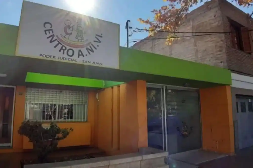 Insólito: se filmó abusando sexualmente de un alumno