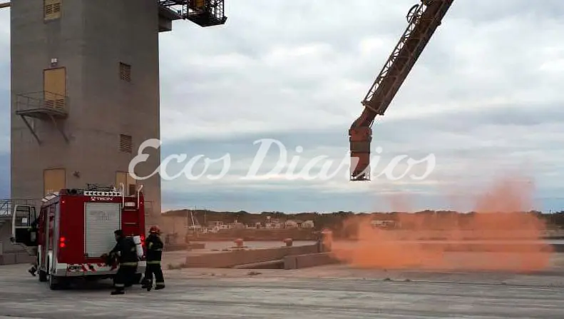 Se realizó un simulacro de incendio en Puerto Quequén