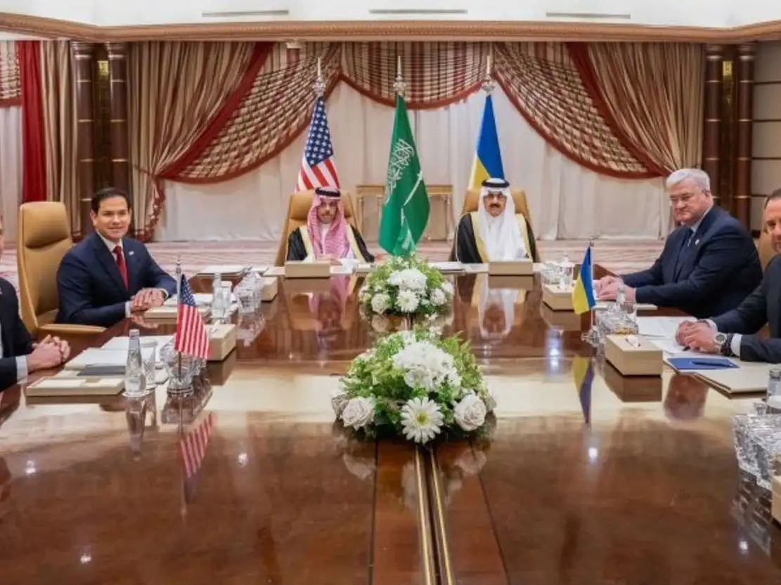 Funcionarios de EE.UU., Ucrania y Arabia Saudita se reunieron ayer en Yeda.