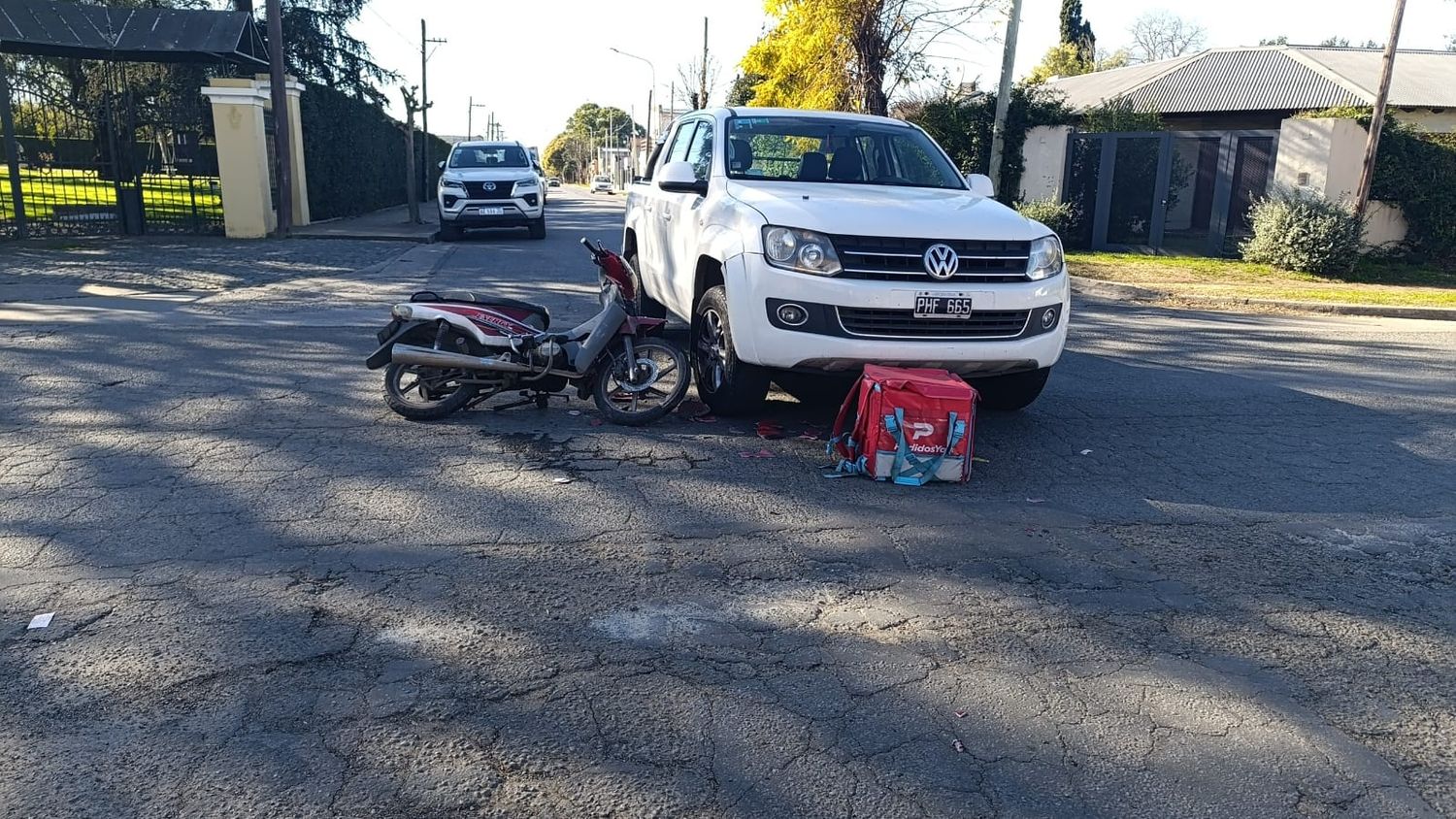 Un repartidor de PedidosYa fue hospitalizado tras un accidente en Figueroa y Jujuy