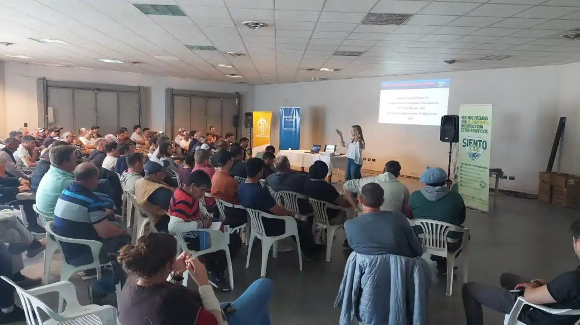 En 2022, se capacitaron en la provincia 1.500 operarios de aplicación de fitosanitarios