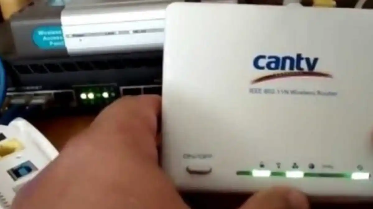 Servicios indexados al dólar acaban salarios del venezolano: ABA Cantv ajusta tarifas en agosto