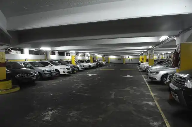 Reclaman que se fraccione por minuto en las cocheras