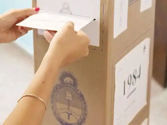 Se necesita un centenar  de candidaturas para  sostener una postulación  a la gobernación