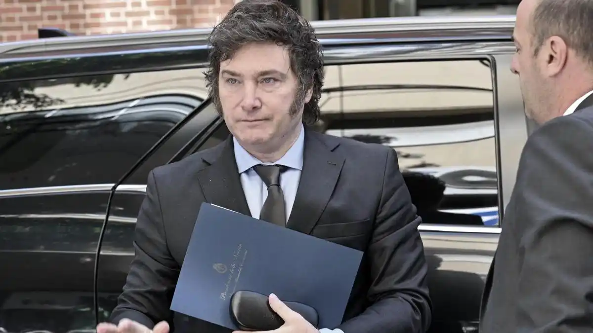 Presentan pedido de juicio político al presidente Milei en el Congreso Nacional