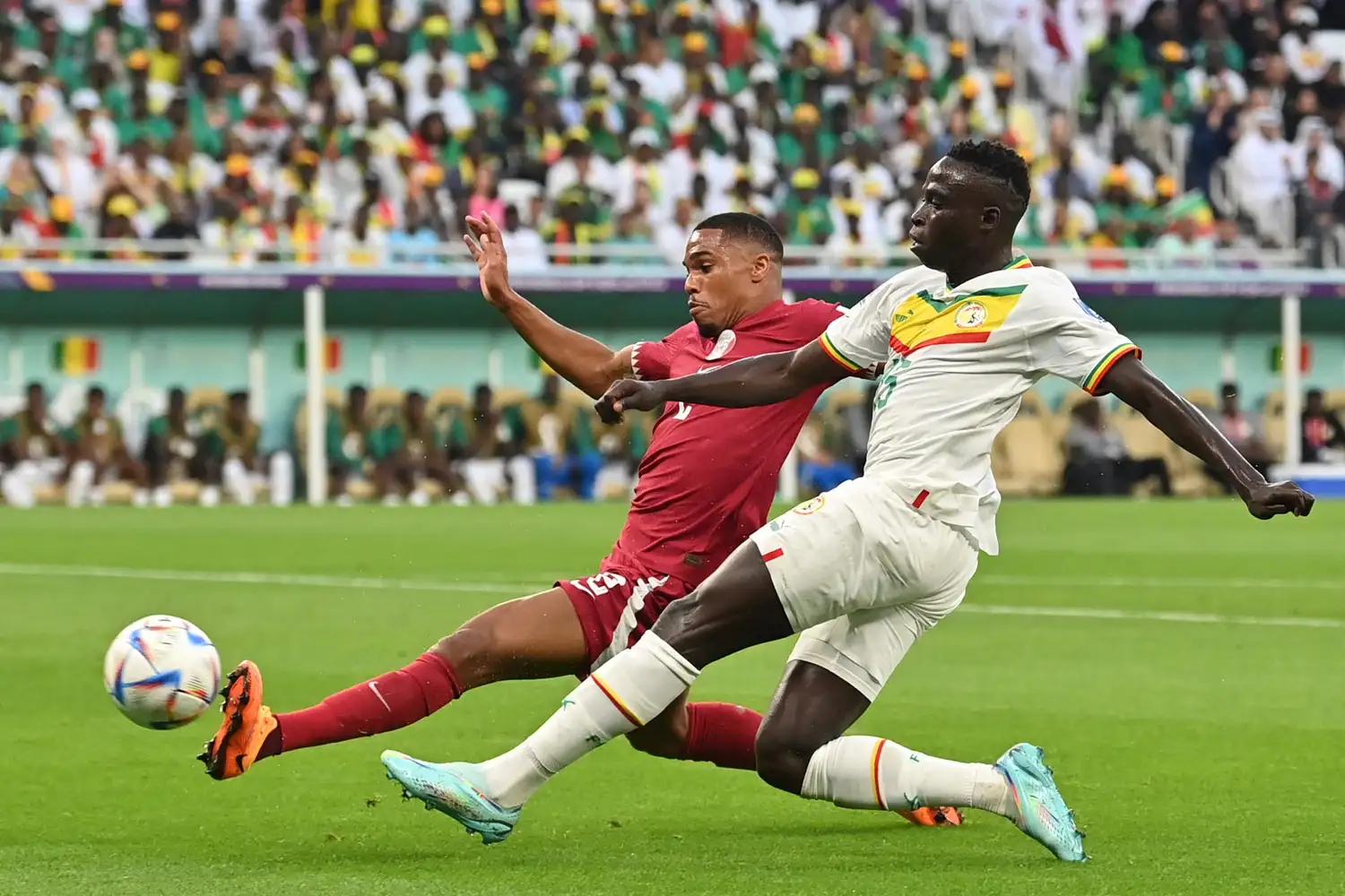 Senegal le ganó a Qatar y se metió en la pelea por la clasificación