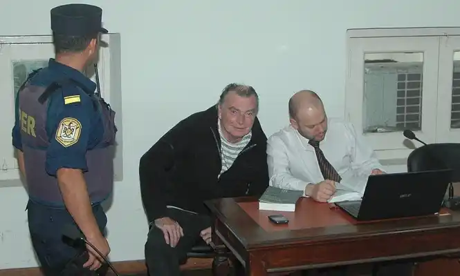 El psiquiatra recibió prisión perpetua por el crimen de su mujer