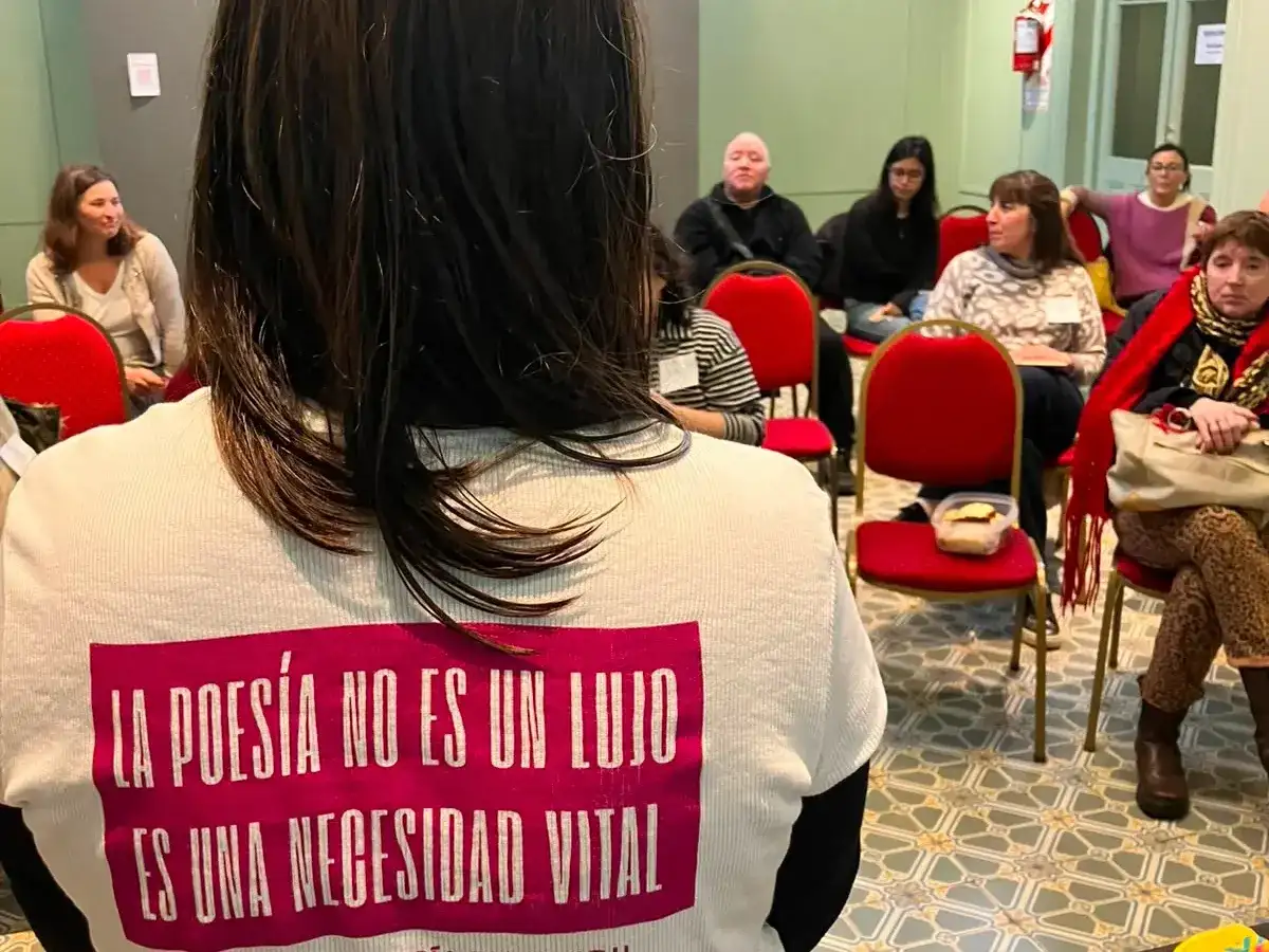 Las organizadoras del festival de poesía