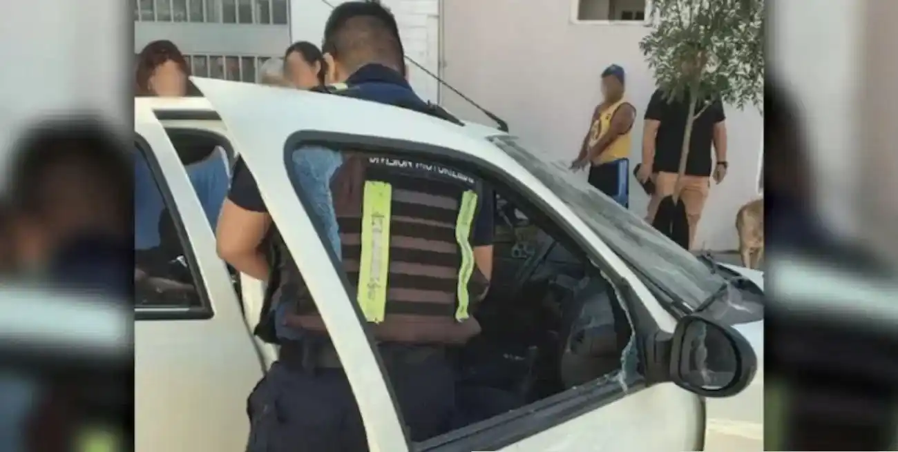 El hecho de que el vehículo no haya estado cerrado, facilitó los trabajos de rescate.