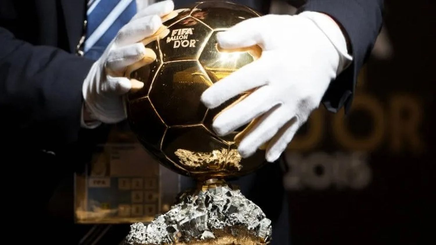 Balón de Oro: a qué hora comienza la ceremonia que tiene a futbolistas argentinos como protagonistas